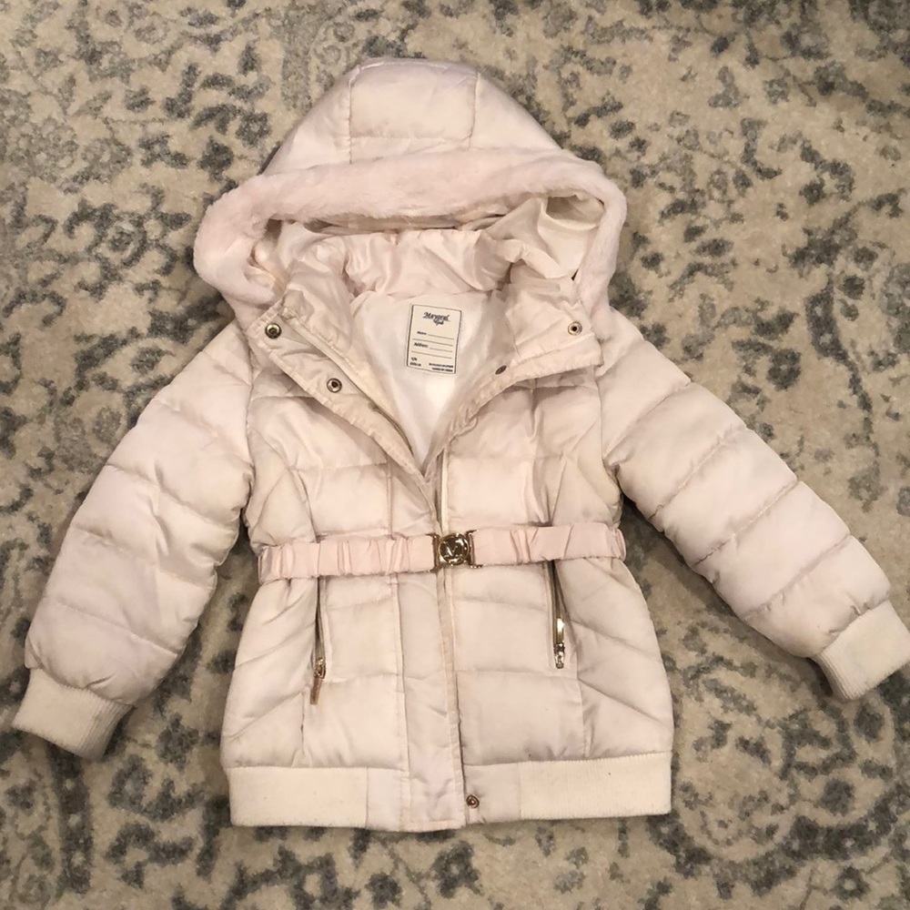 Ivory puffer w detachable good